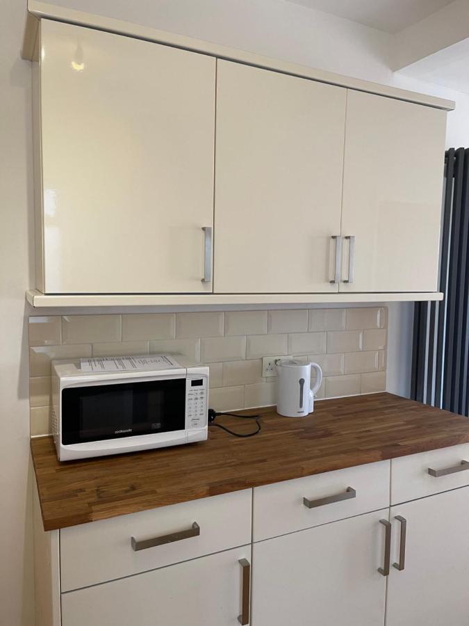 Lovely Room In Bristol 5 מראה חיצוני תמונה