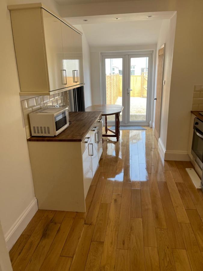 Lovely Room In Bristol 5 מראה חיצוני תמונה