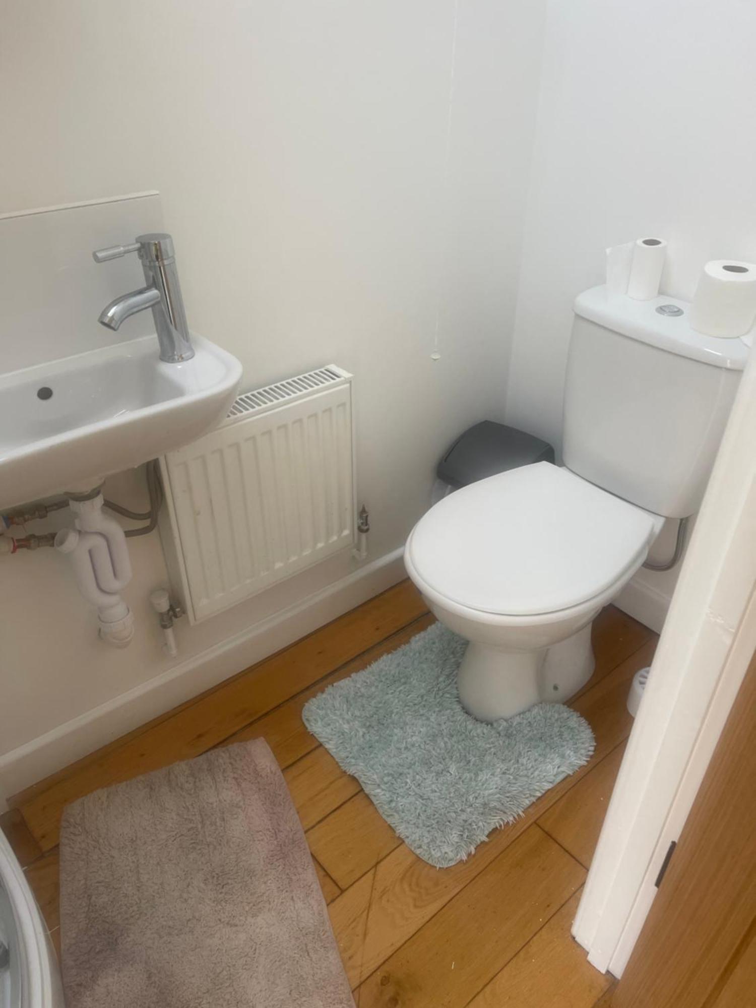 Lovely Room In Bristol 5 מראה חיצוני תמונה